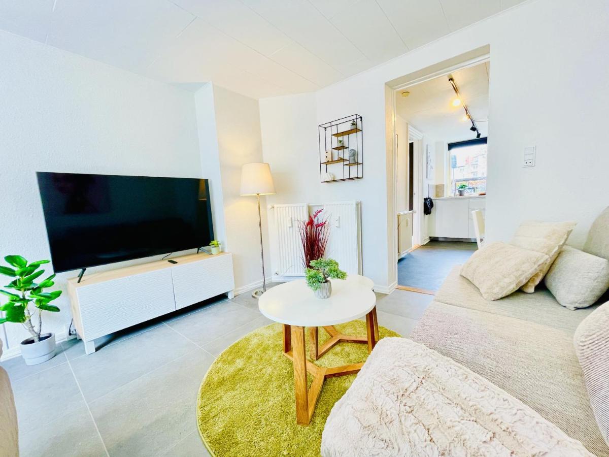 Aday - Charming Studio Close To The Football Stadium オールボー エクステリア 写真